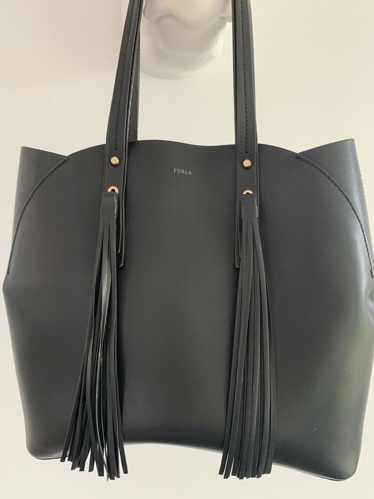 Vendo Mala FURLA ( preta )