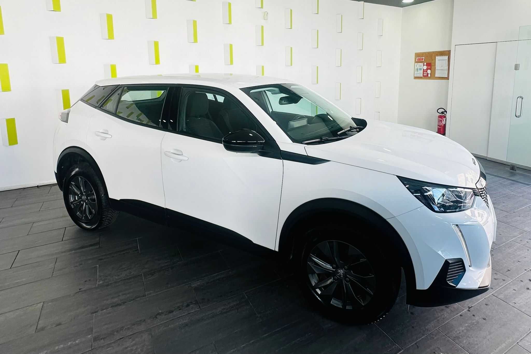 Peugeot 2008 1.5 Diesel – Manual – 2021 – Branco – Impecável