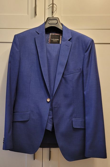 Garnitur Lavard granatowy w bardzo dobrym stanie