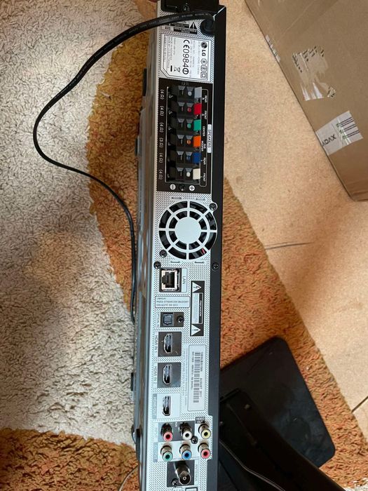 Zestaw kina domowego LG Blu-ray 3D 5.1 – komplet, gotowy do użytku!