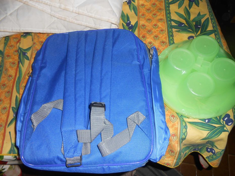 Mochila Isotérmica Travel Pleasure com acessórios nova