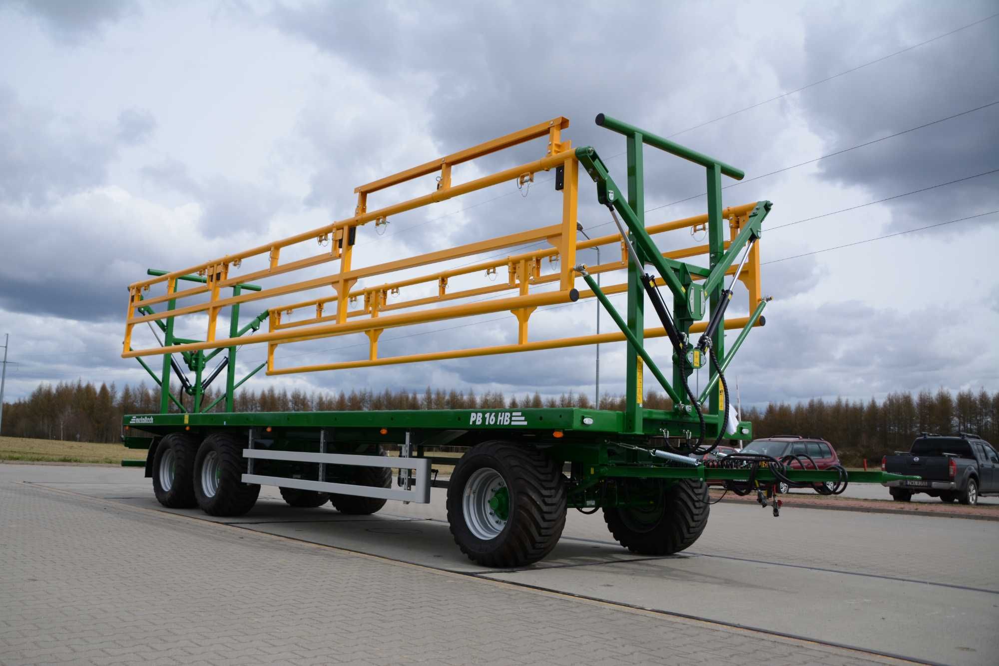 Przyczepa do bel platformowa hydroburta Metal-Tech PB HB 16 |12 18 TON