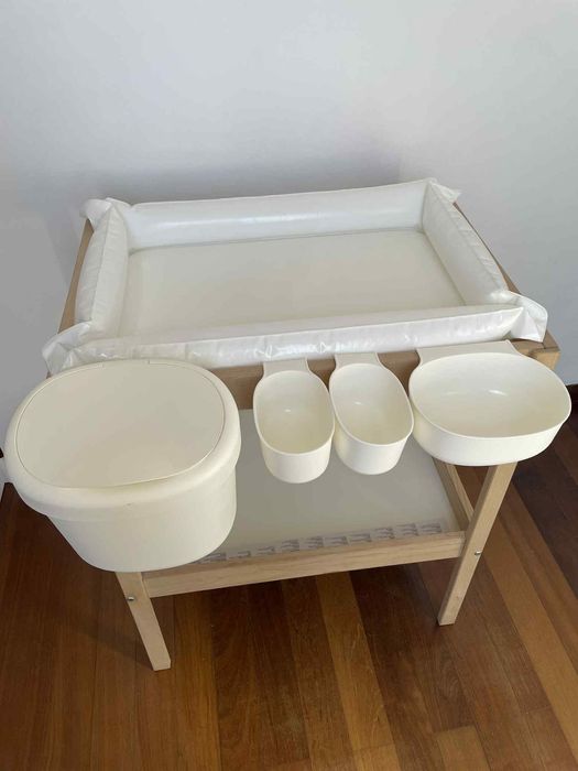 Trocador/ Muda fraldas Ikea + Accesorios