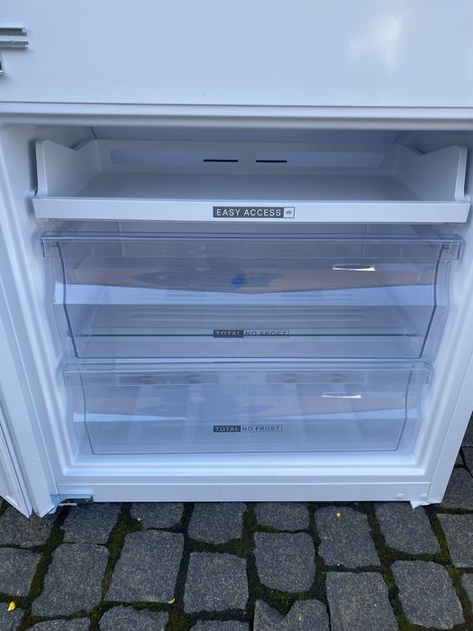 Холодильник з морозильною камерою Whirlpool WH SP70 T122