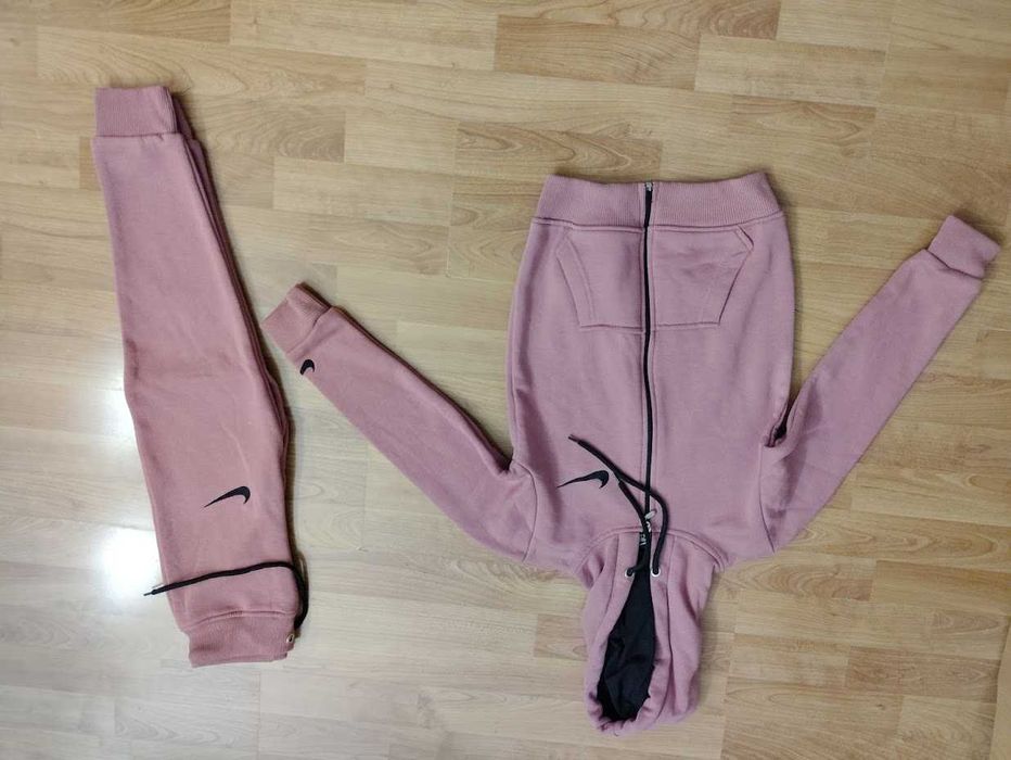 Dres Nike  134-140