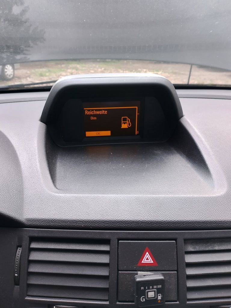 Radio opel Meriva a z wyświetlaczem