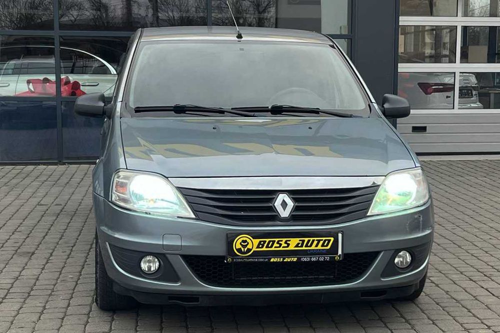 Renault Logan 2011