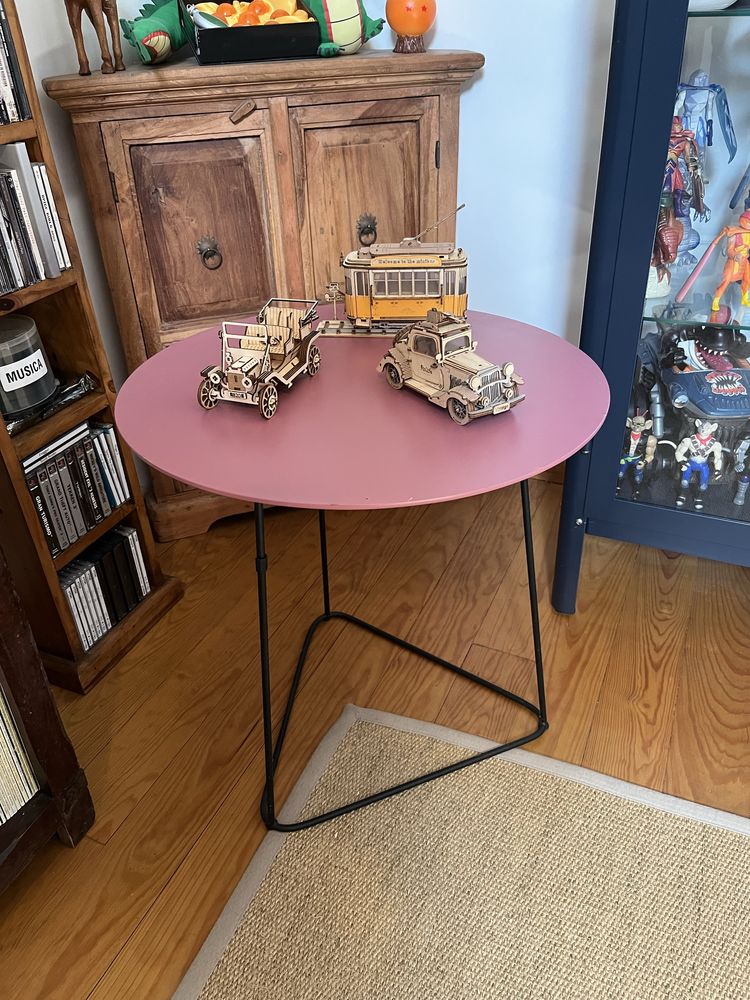Mesa de apoio rosa