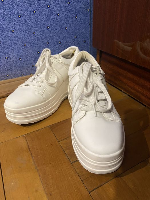 Кросівки шкіряні Zara на платформі