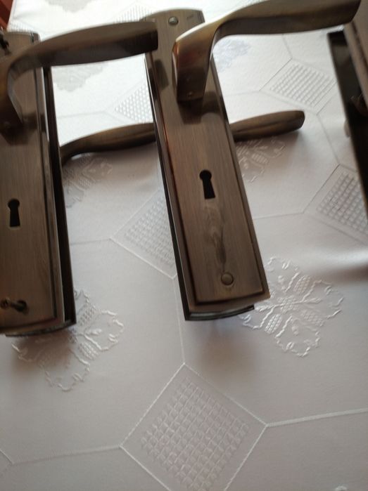 Sprzedam klamki do drzwi