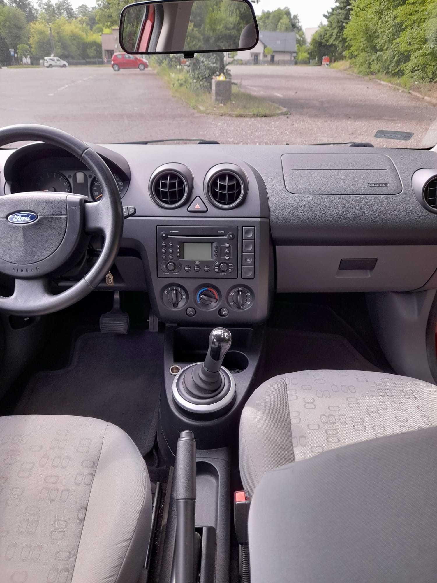 Ford Fiesta 2003 automat