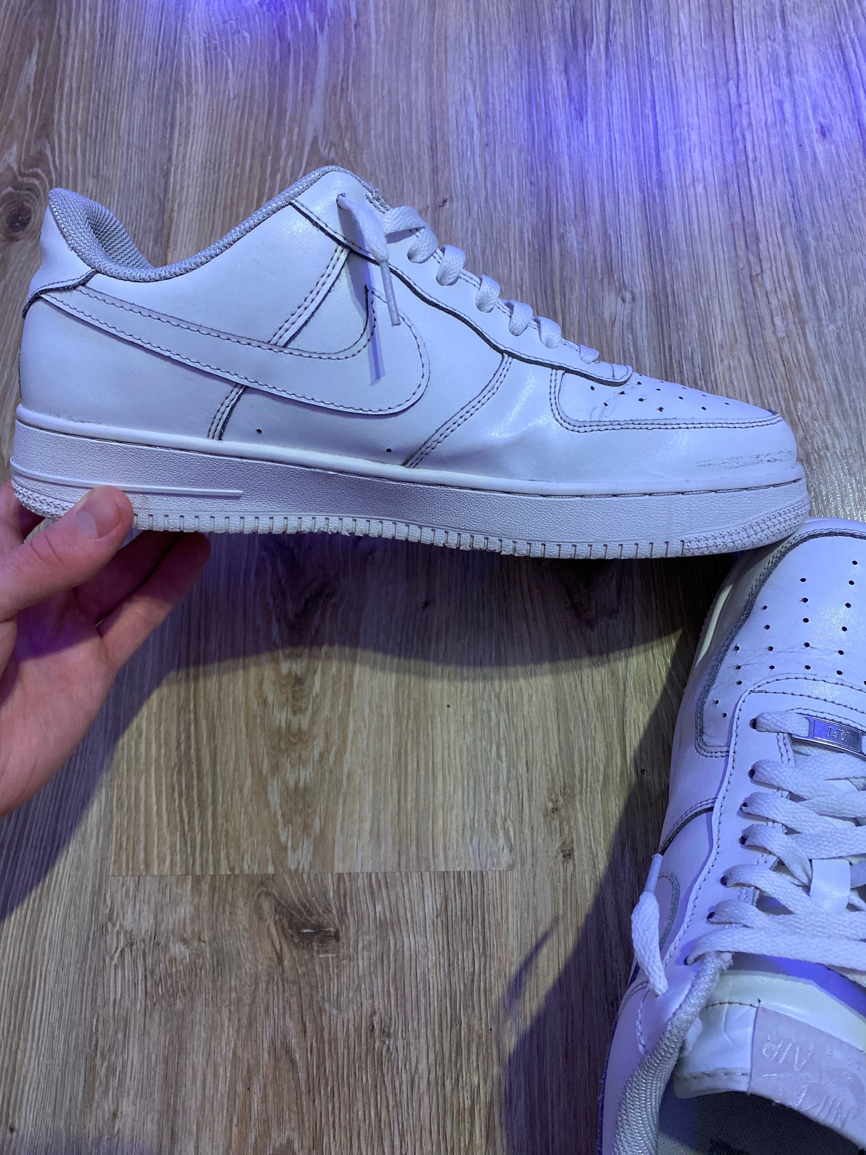 Nike air force 1 low.