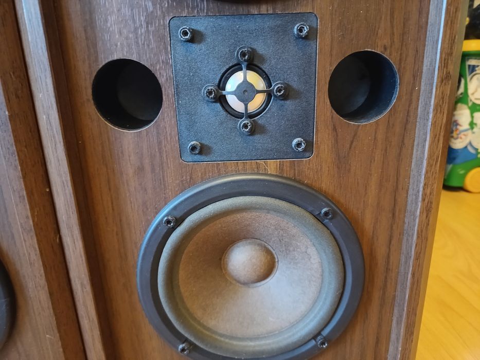 Elac niemieckie kolumny podstawkowe model EL65