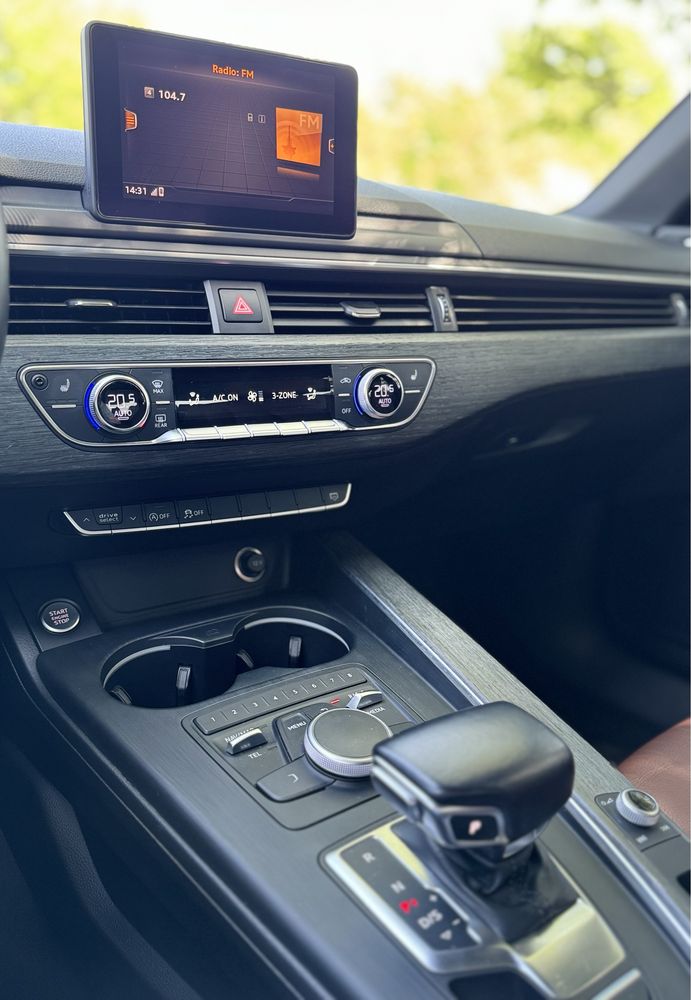 Audi A4 B9 Premium Blue 2.0 252 л.с 2017/16 г