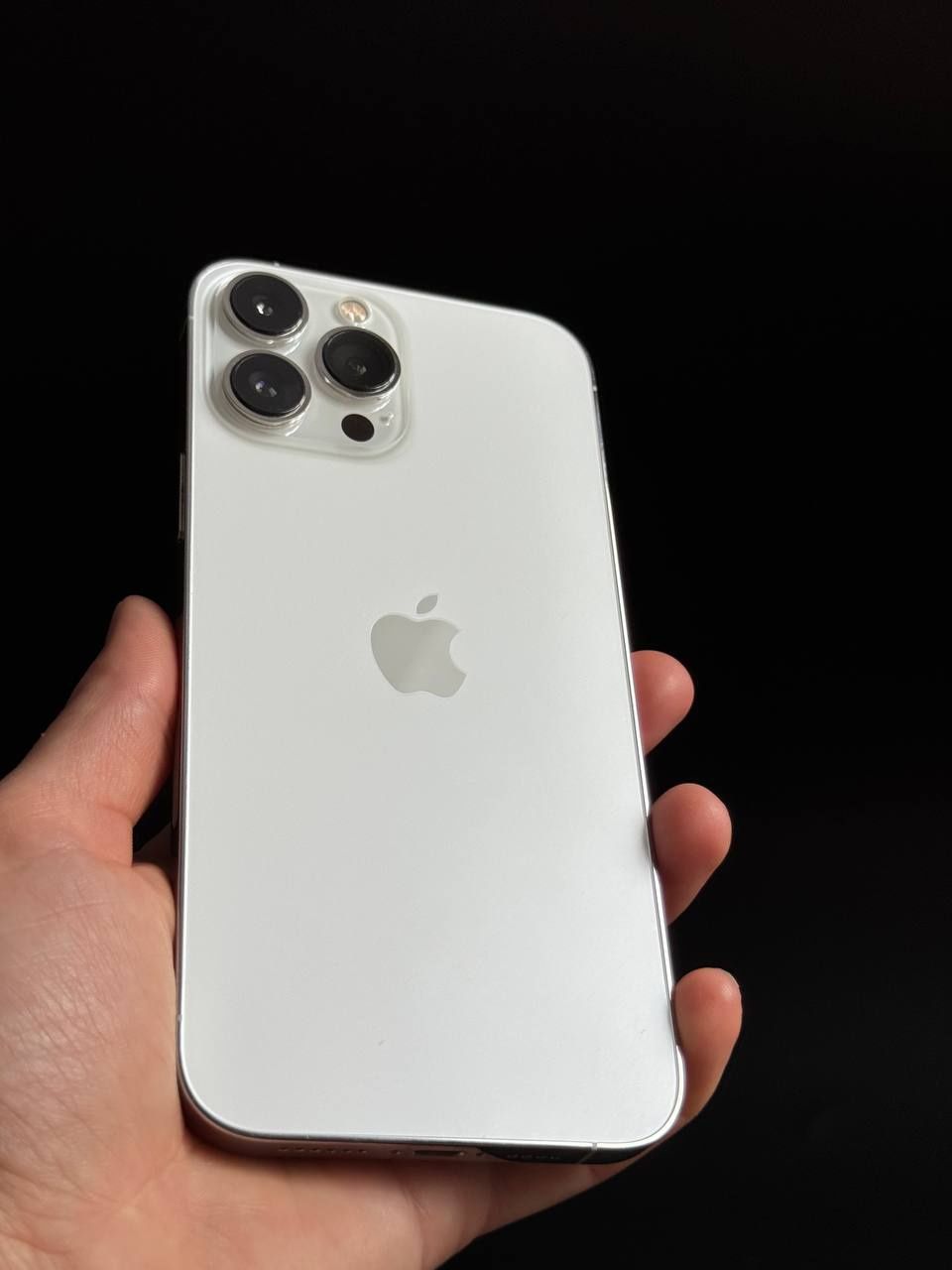 Apple Phone 13 pro max 256 white  84%
