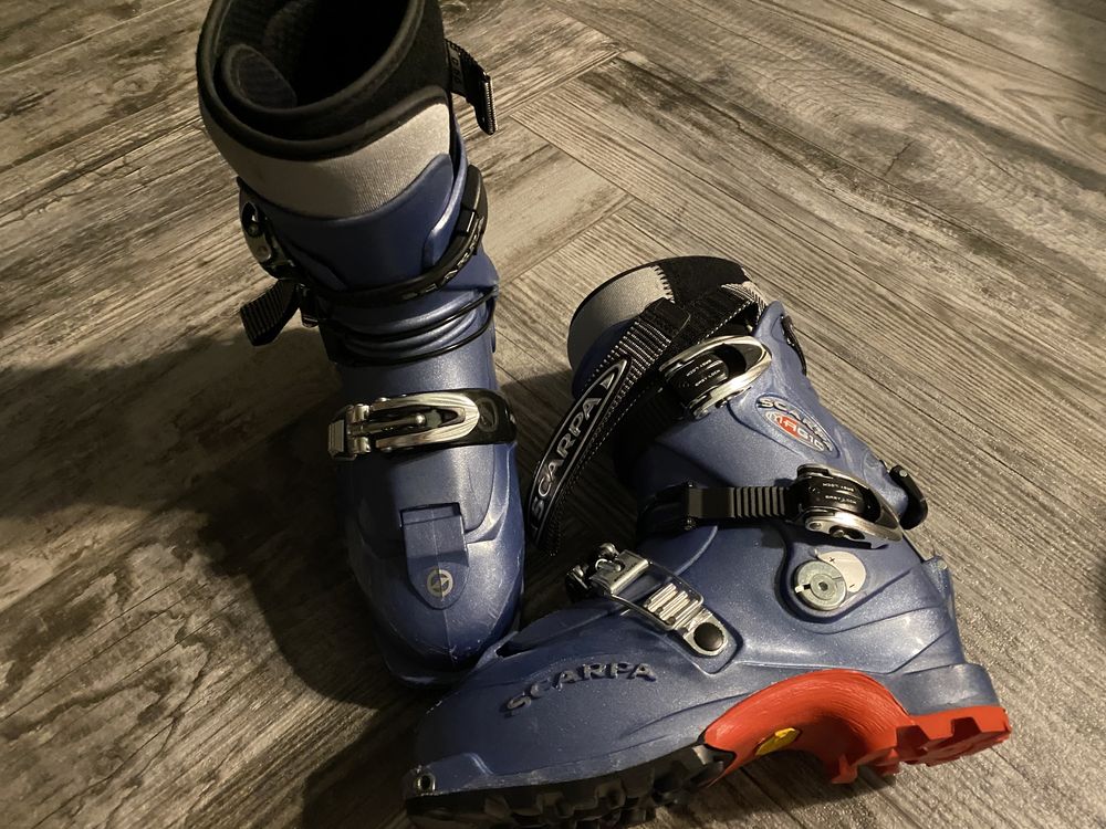 Buty skitour Scarpa Magic