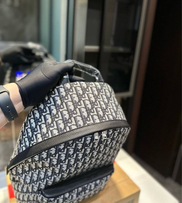 Женский рюкзак диор женский портфель жіночий портфель діор