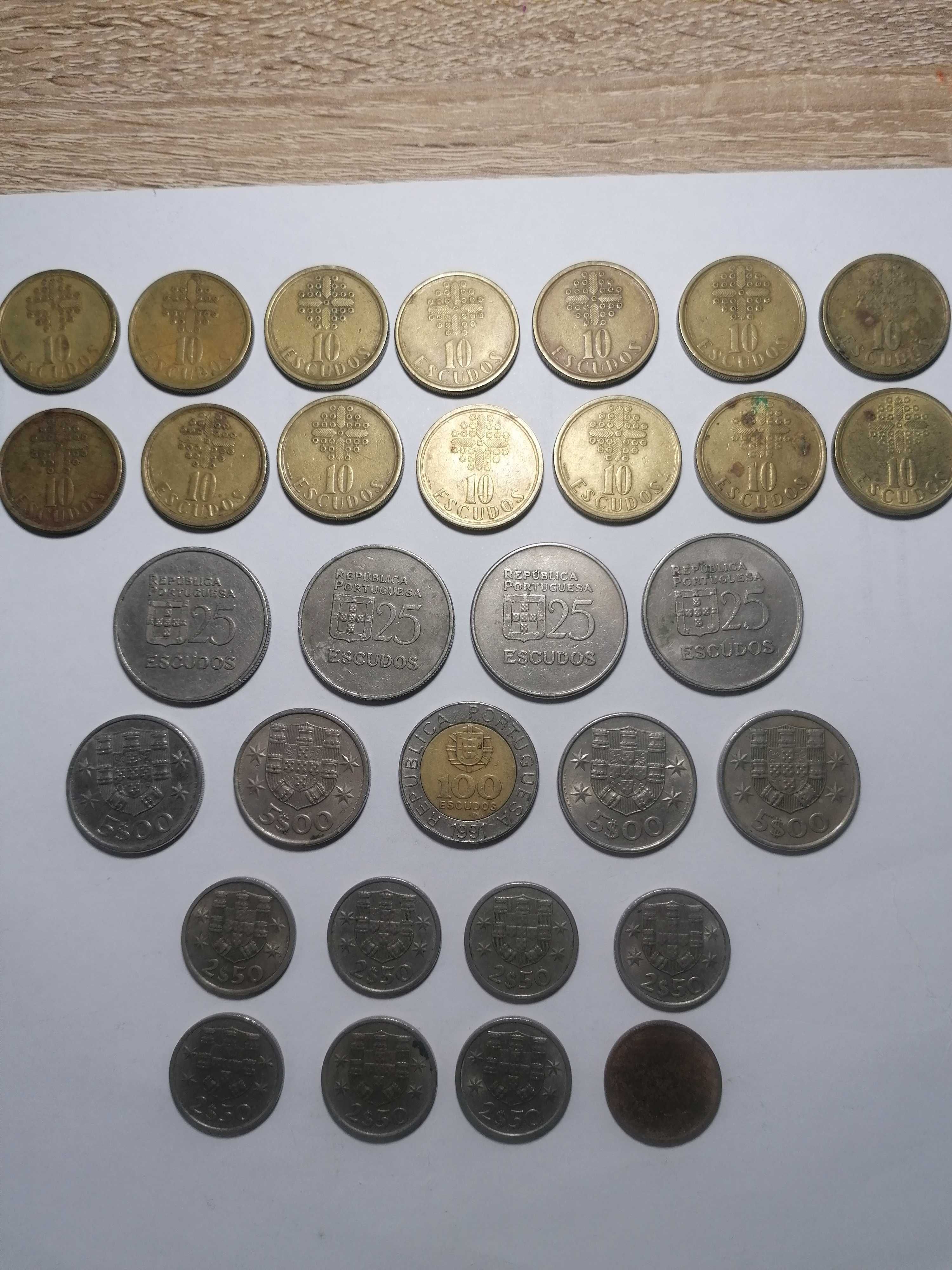 Conjunto de 31 moedas valor actual 8,98 euros