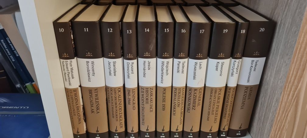 Biblioteka drugiej Wojny Światowej 27 tomów