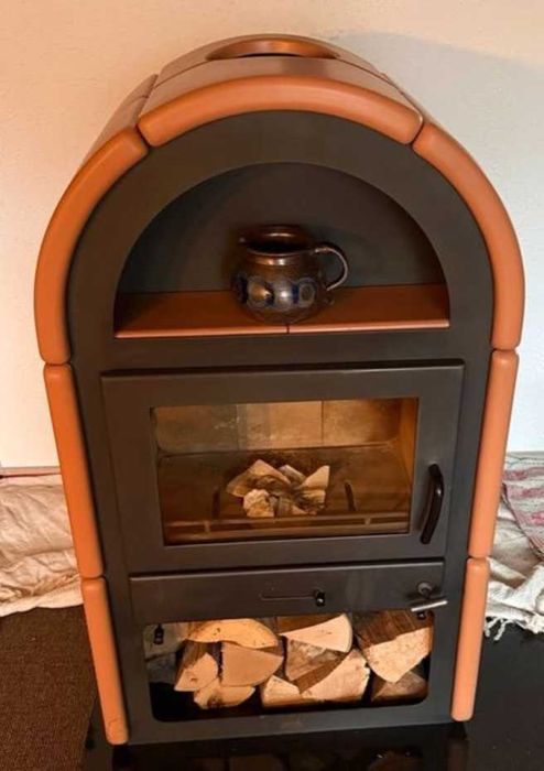 Kominek piecyk kaflowy - stylowy , solidny , gotowy do montazu.