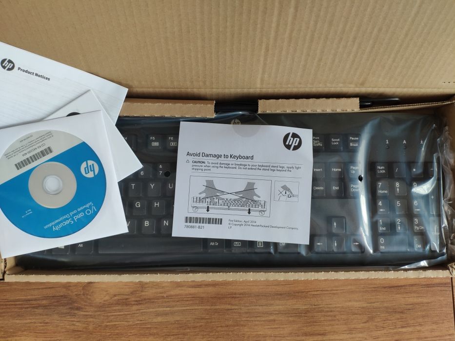 HP 2013 Ultraslim Docking Station + klawiatura HP