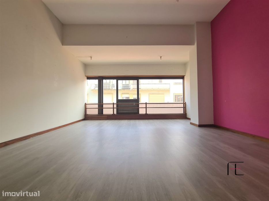 Escritório Espinho, Rua 23