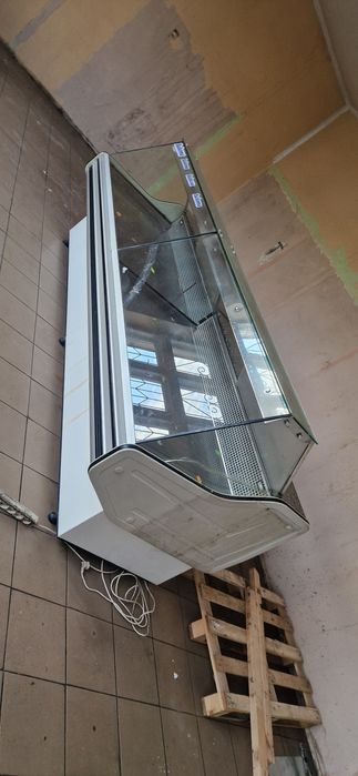 Lada chłodnicza witrynowa