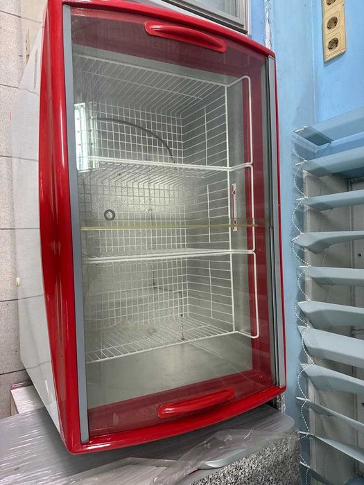 Морозильна ларь CX 35 – 166 л, зі скляними дверима НОВА!