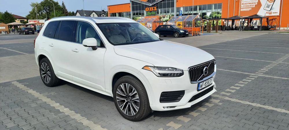 Volvo XC 90 Volvo XC90 Momentum 310KM Automat Panorama 4x4 7 os.