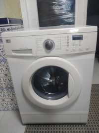 maquina de lavar roupa para peças ou reparação.