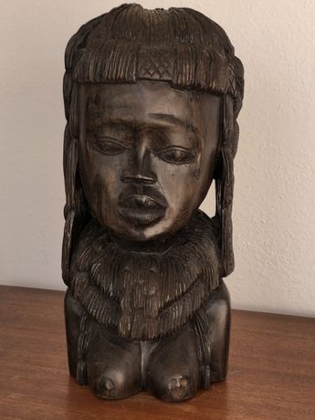 Artesanato Africano-Busto de mulher em madeira maciça anos 80