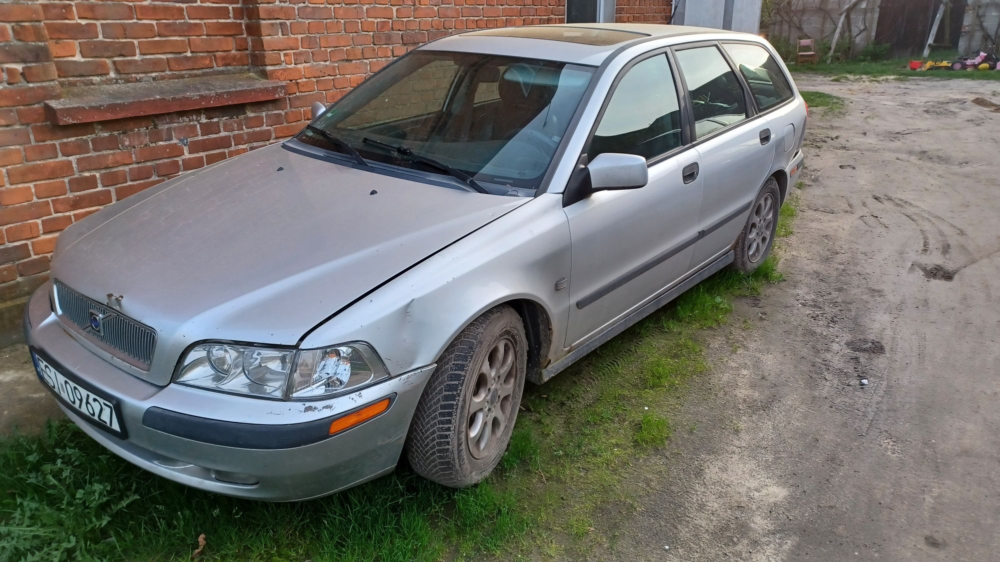 Volvo v40 2002r 2.0 benzyna + gaz 163km