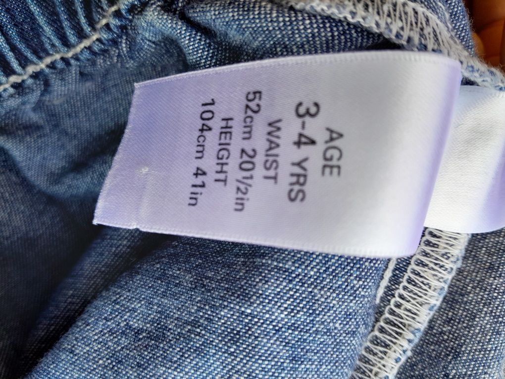 Dżinsowa spodniczka 3-4 latka marks Spencer
