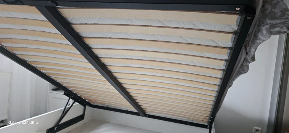 Łóżko Białe z Oświetleniem Marsylia 160x200