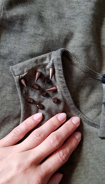36(S) tank top khaki Atmosphere