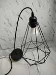 Czarna lampa loft