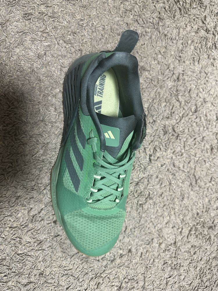Короссовки Adidas