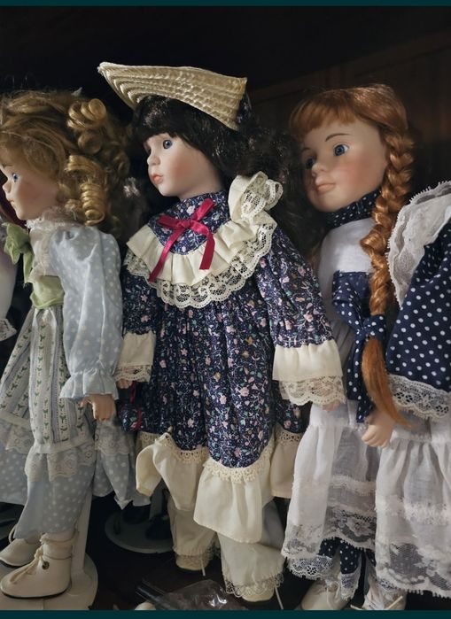 Bonecas com rosto de porcelana como novas