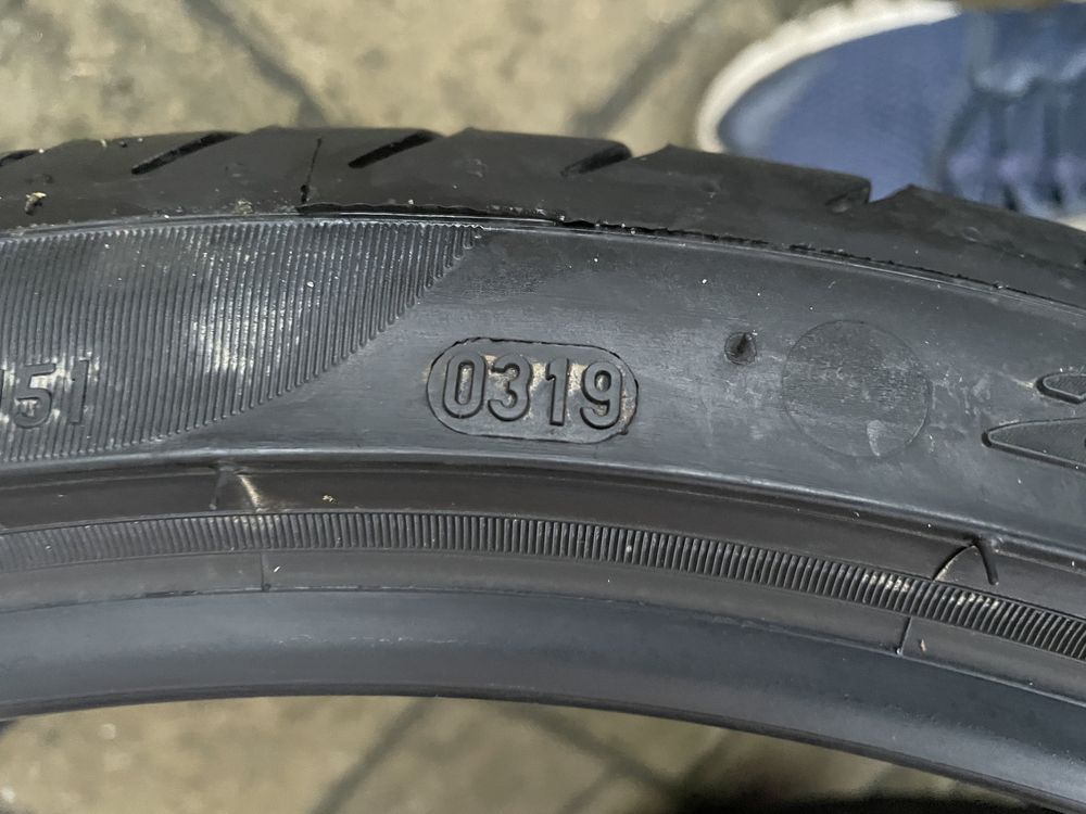 Резина літня Pirelli 225/35R19  19р.