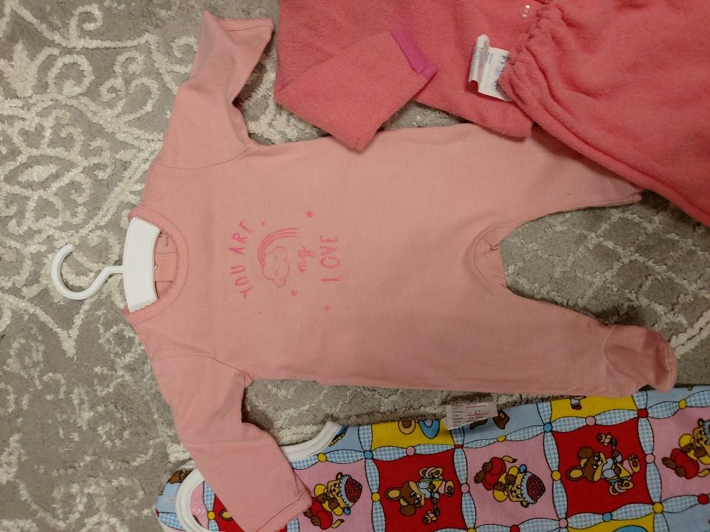 Пакет дитячого одягу 2-5мімяців