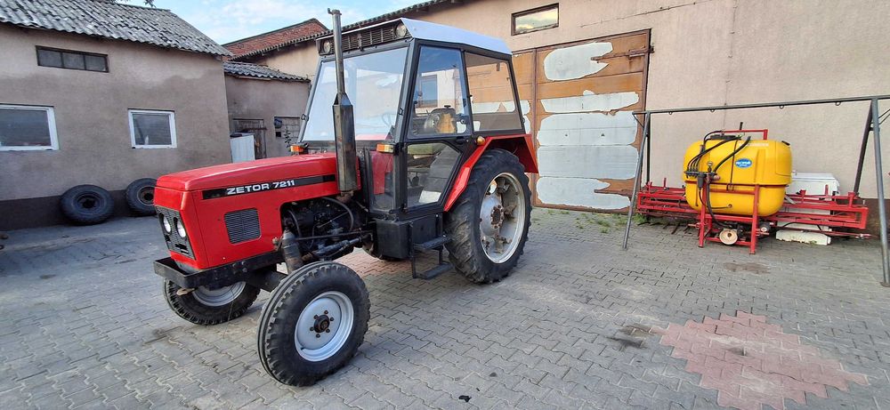 traktor Zetor 7211