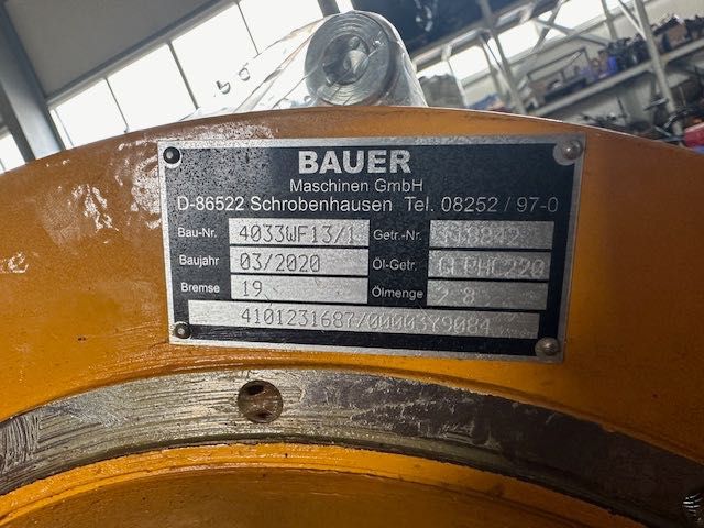 BAUER nowa wciągarka hydrauliczna z hamulcem i przekładnią planetarna