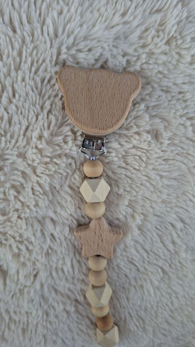 Zawieszka do smoczka drewniana rękodzieło