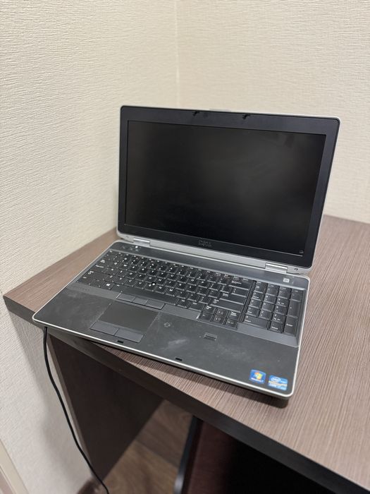 Ноутбук Dell-E6530 corei7,16гиг,ssd240