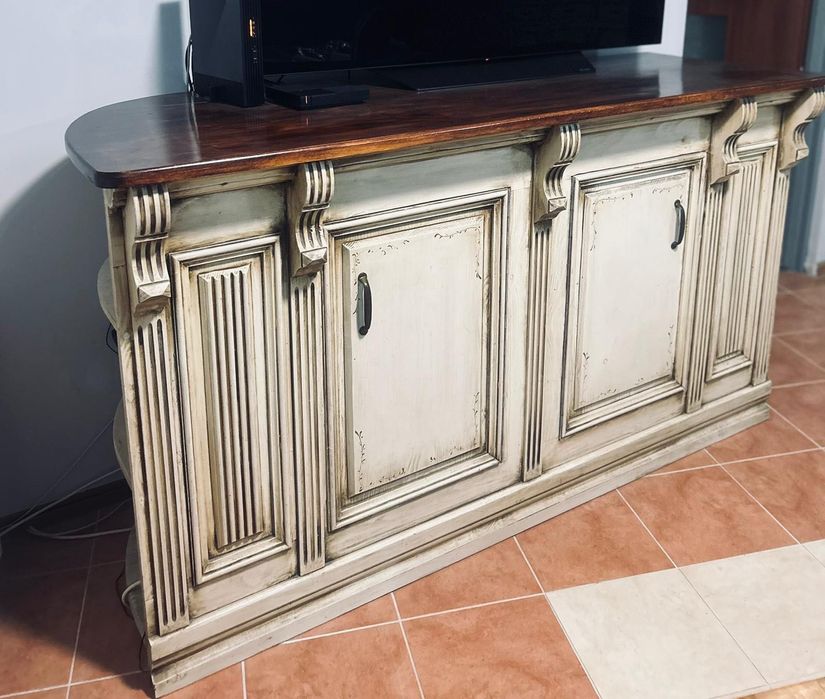 Zestaw mebli do salonu robionych ręcznie