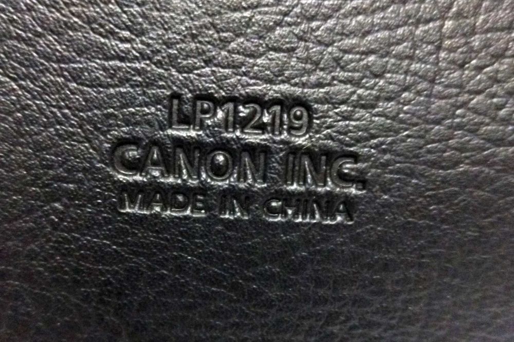 Bolsa para objetiva 24x70 cânon original em pel.