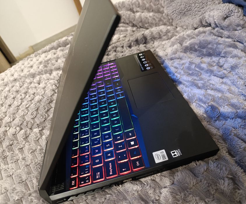 Portatil gaming erazer