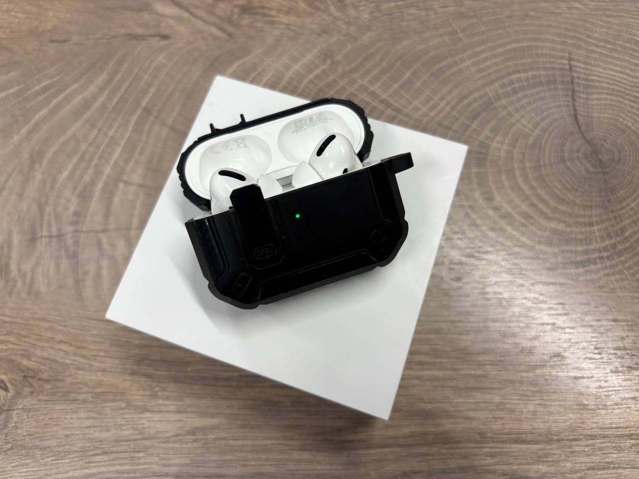 Оригінал Airpods pro з magsafe charging, чохлом та повним комплектом