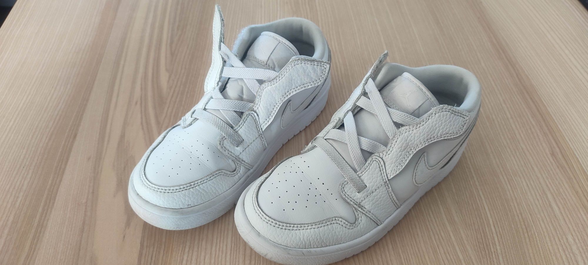 Nike Jordan adidasy sneakersy r. 33