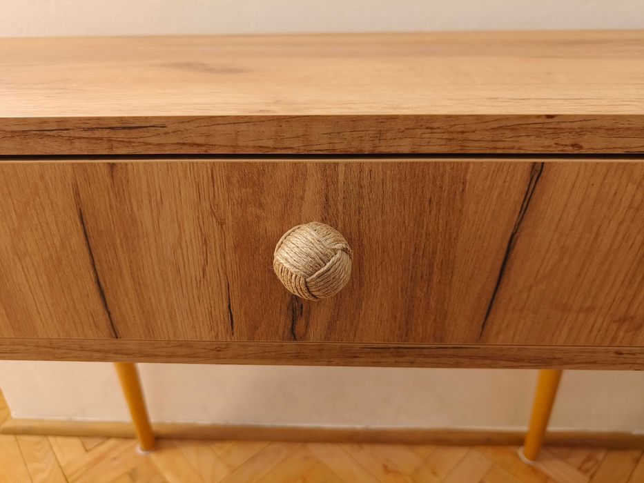 Drewniane biurko boho, konsola z szufladą w stylu skandynawskim